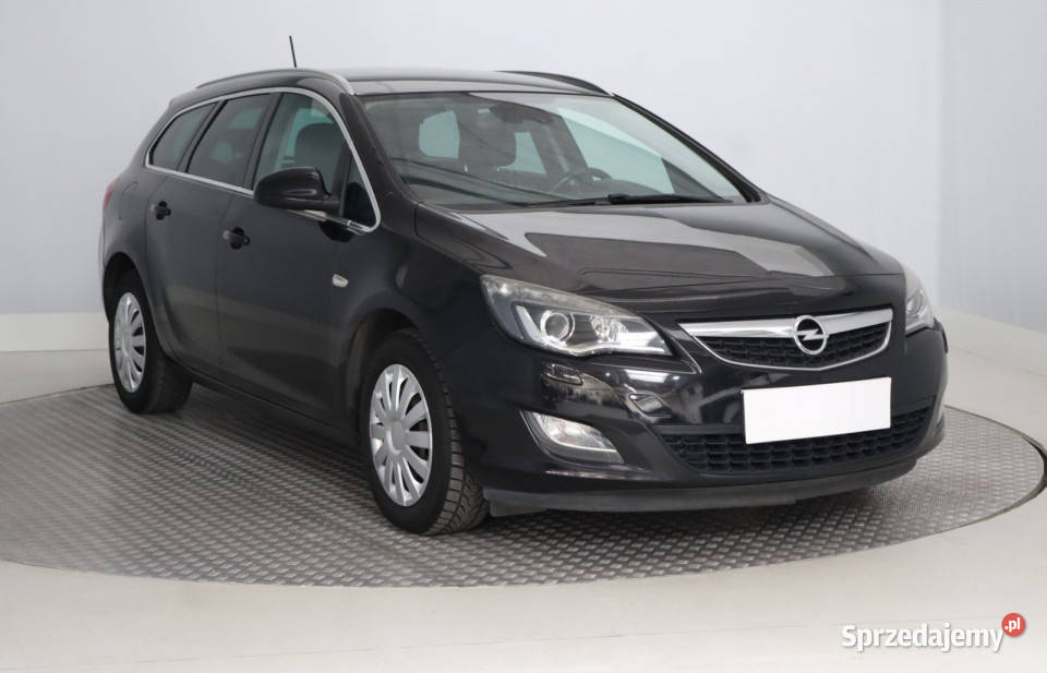 Opel Astra 14 T sprzedam
