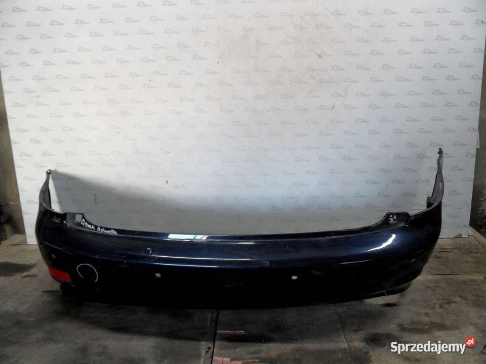 LEXUS IS II 06r zderzak tył