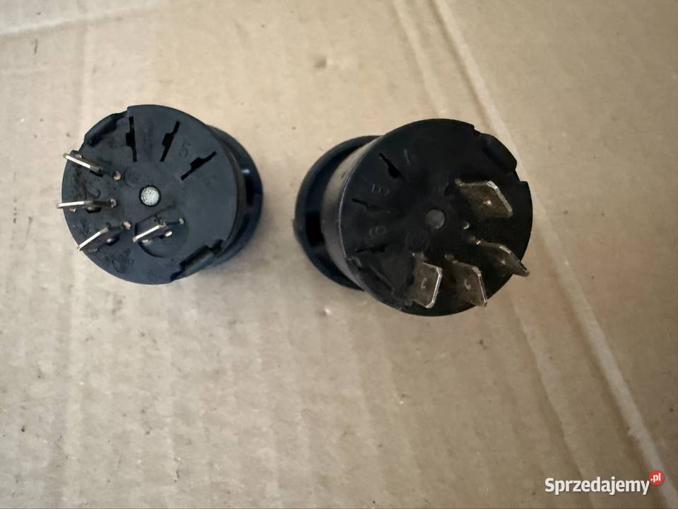 Przełącznik dmuchawy BMW e28 Wyposażenie wnętrza