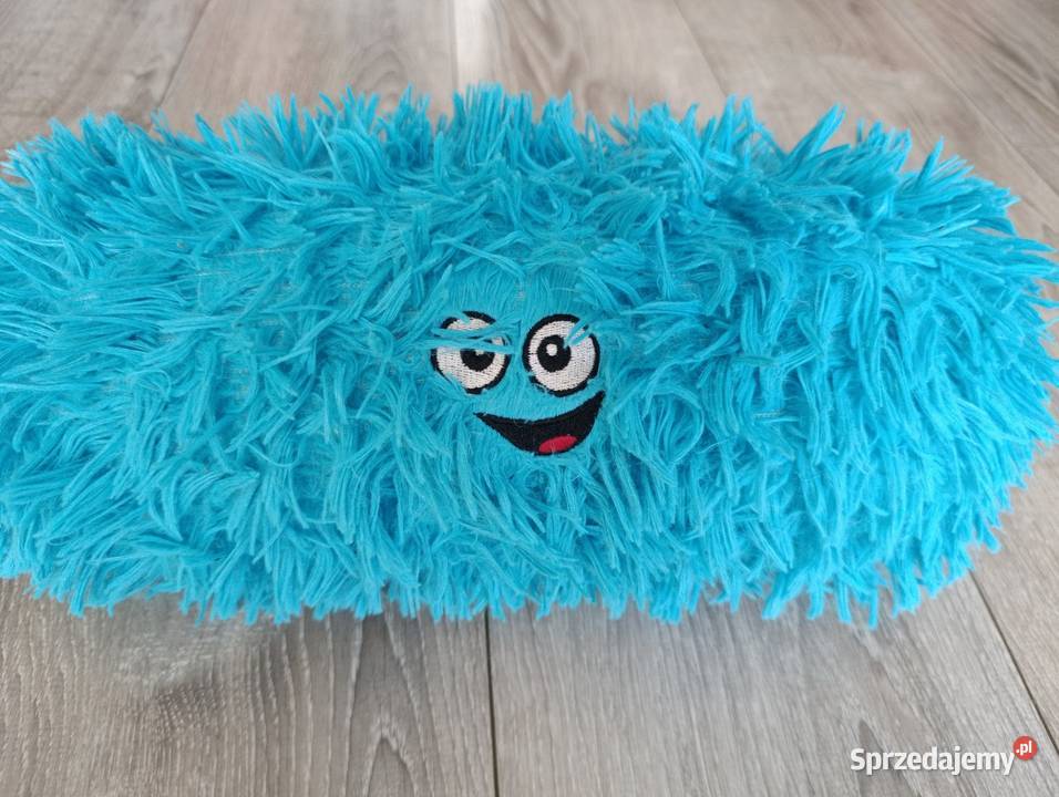 pluszowa poduszka która przypomina postać z sprzedam