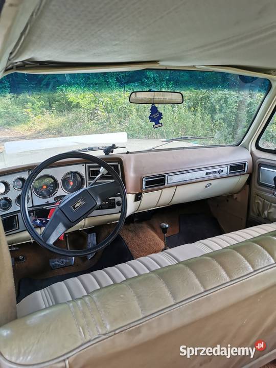 1977 Chevrolet suburban Samochody osobowe Rakszawa