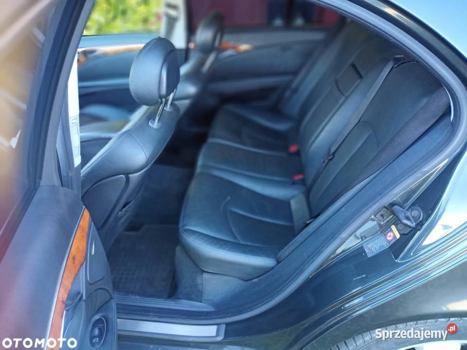 Mercedes E500 50 V8 306 LPG skóry xenon szyberdach