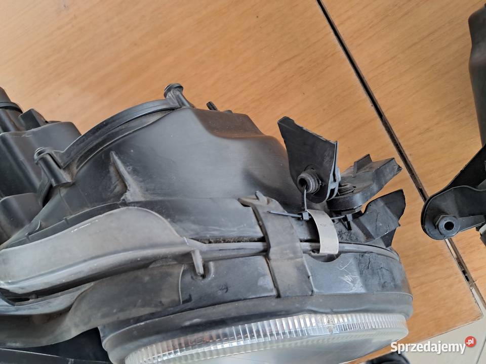 Mercedes W211 lampy przednie E klasa Chocz sprzedam