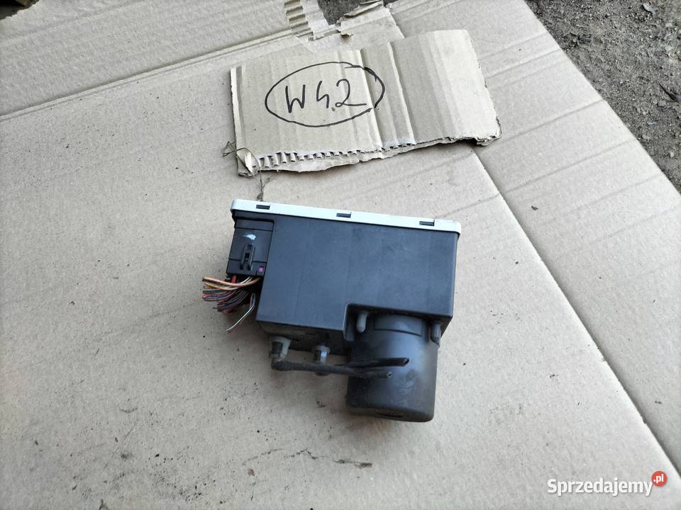 AUDI A4B5 A4 B5 POMPKA CENTRALNEGO ZAMKA
