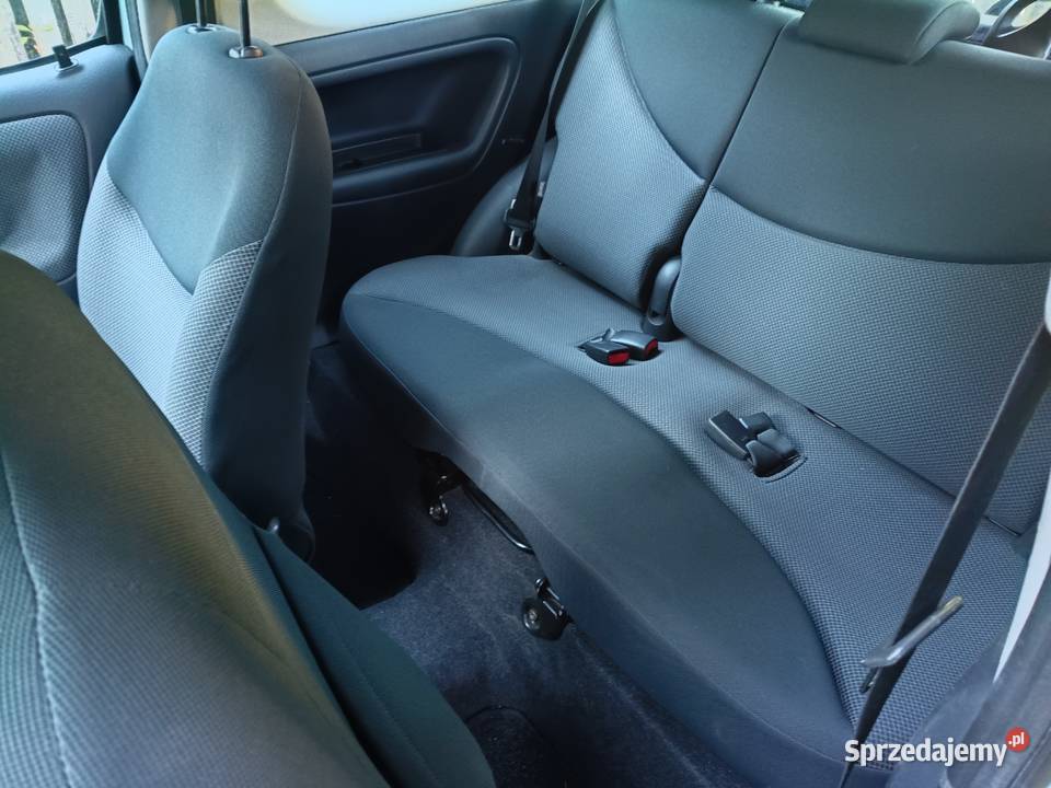 Sprzedam toyota Yaris 1 Puławy