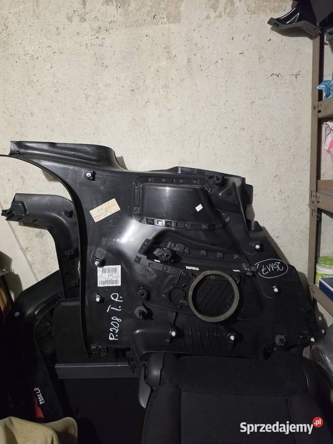 BOCZEK DRZWI PRZÓD TYŁ PRAWY LEWY PEUGEOT 208