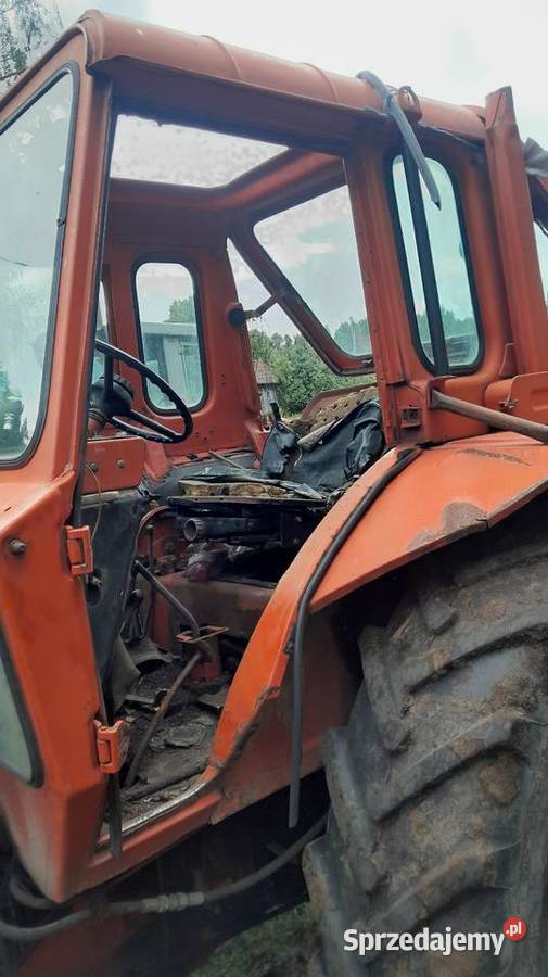Mtz 82 83r w stanie Maków Mazowiecki
