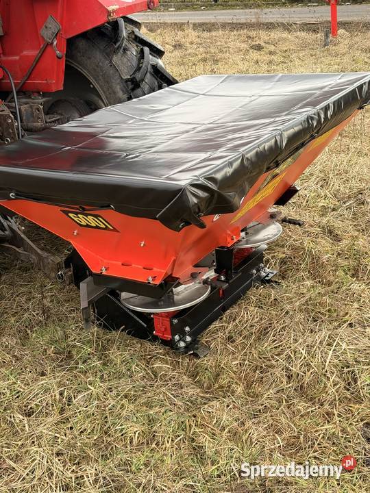 Precyzyjny dwutalerzowy rozsiewacz nawozu nieuszkodzony Łopuszno