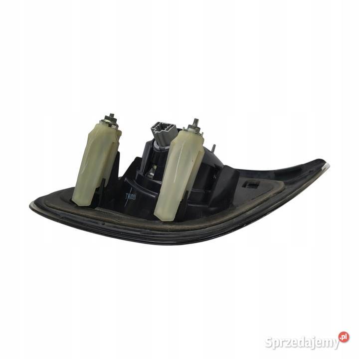 LAMPA PRAWA Mazda 3 I 0309 tylnia tylna prawy