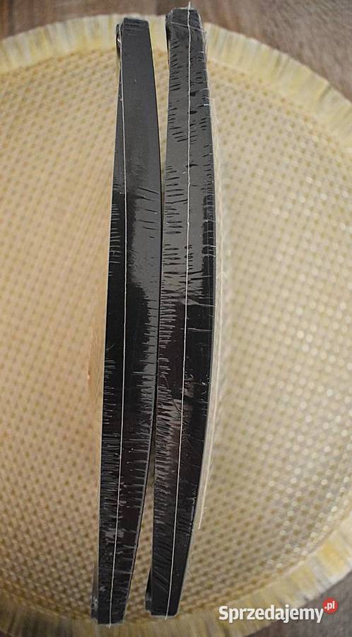 Eleganckie czarne ramki w srebrnych obwódkach Ramki i ramy