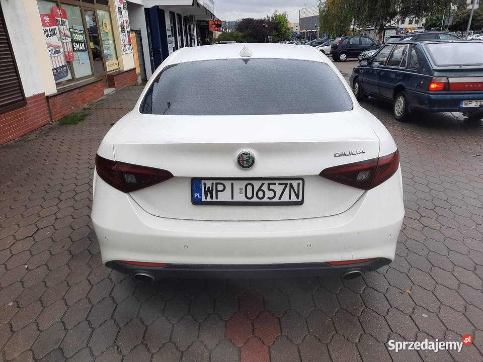 Alfa Romeo Giulia 280 2018 światła przeciwmgielne Giulia Garbatka sprzedam