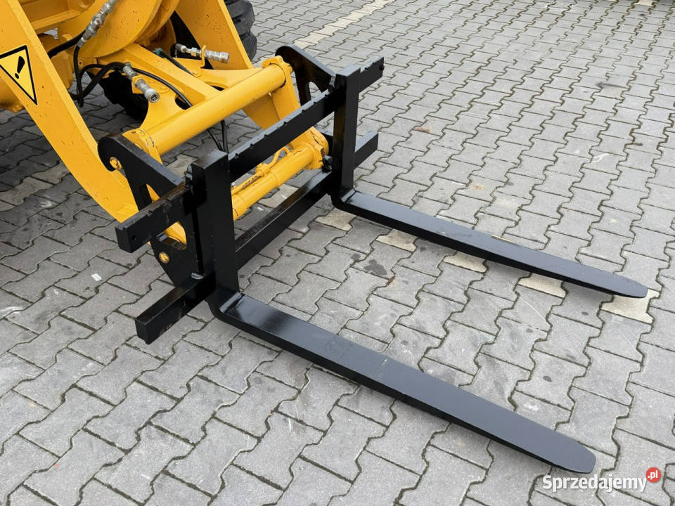 mała kołowa Liebherr L 506 STEREO Szybkozłącze świętokrzyskie Widełki