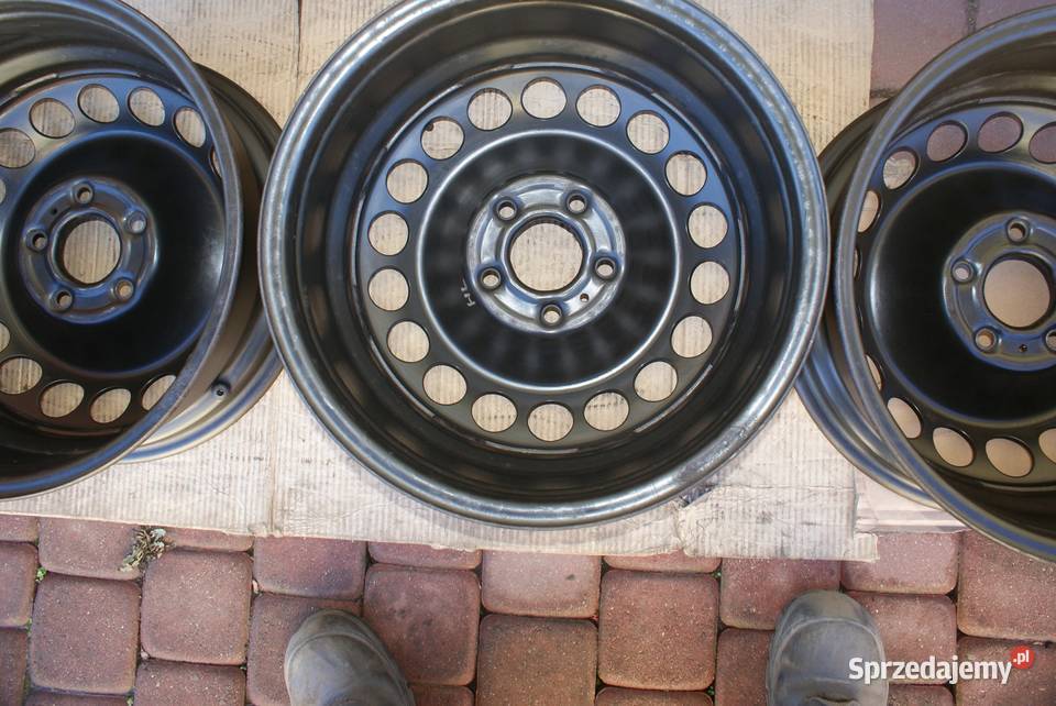 Felgi stalowe 7Jx16 5x112x666 ET39 Audi A4 B8 Dynów