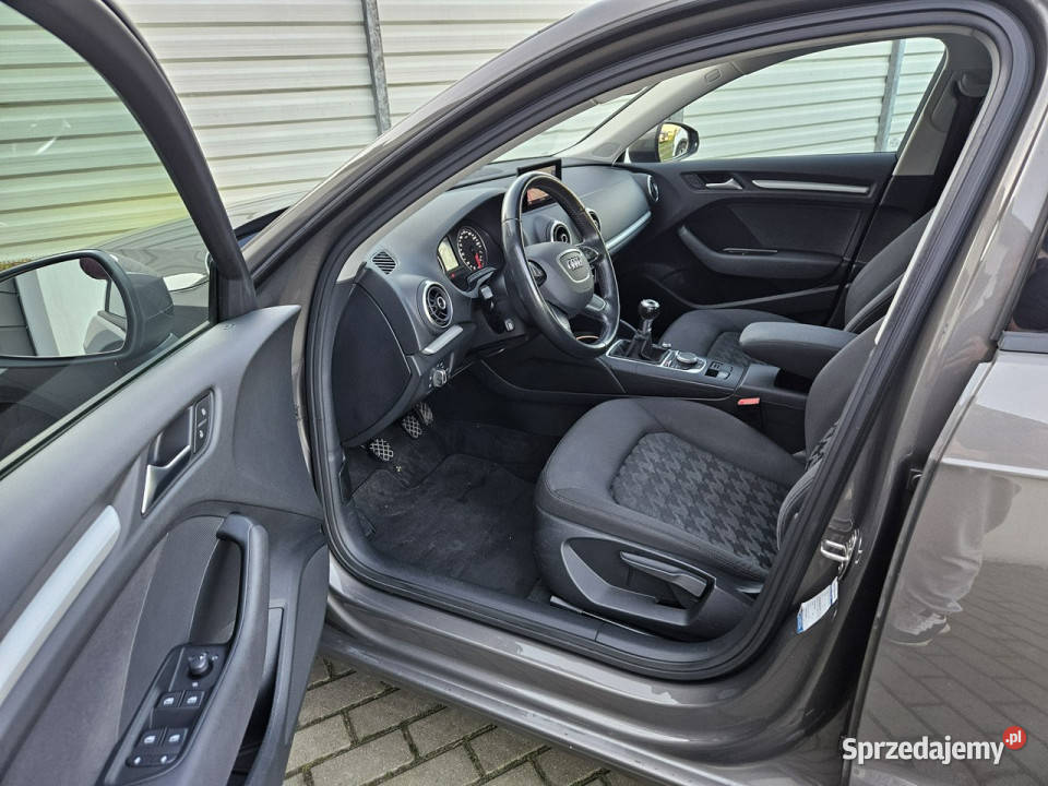 Audi A3 14 TFSi 125 xenon BEZWYPADEK 5 drzwi komputer pokładowy