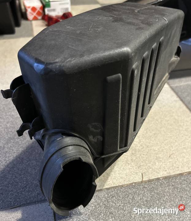 Rezonator powietrza filtr Renault Megane II 14 osobowe mazowieckie