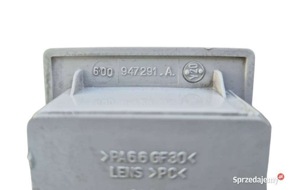 LAMPKA PODSUFITKI ALTEA T5 TOURAN LEON II TOLEDO Oświetlenie kabiny sprzedam