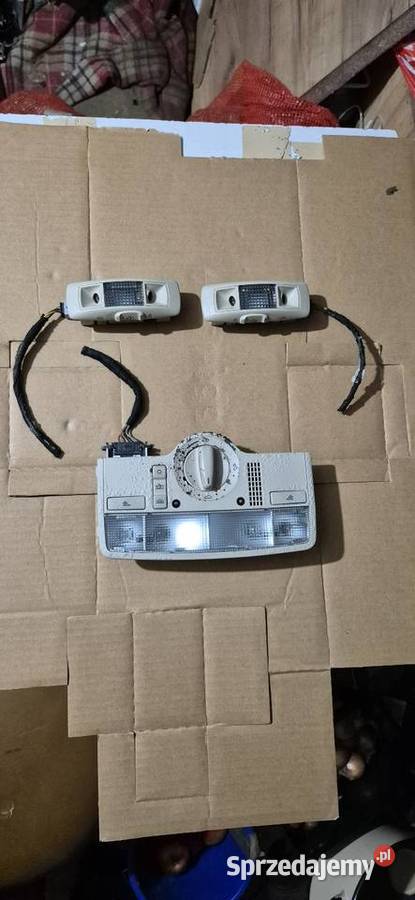 Lampki podsufitki Skoda SuperB 1 Passat W8 Golf Słupsk sprzedam