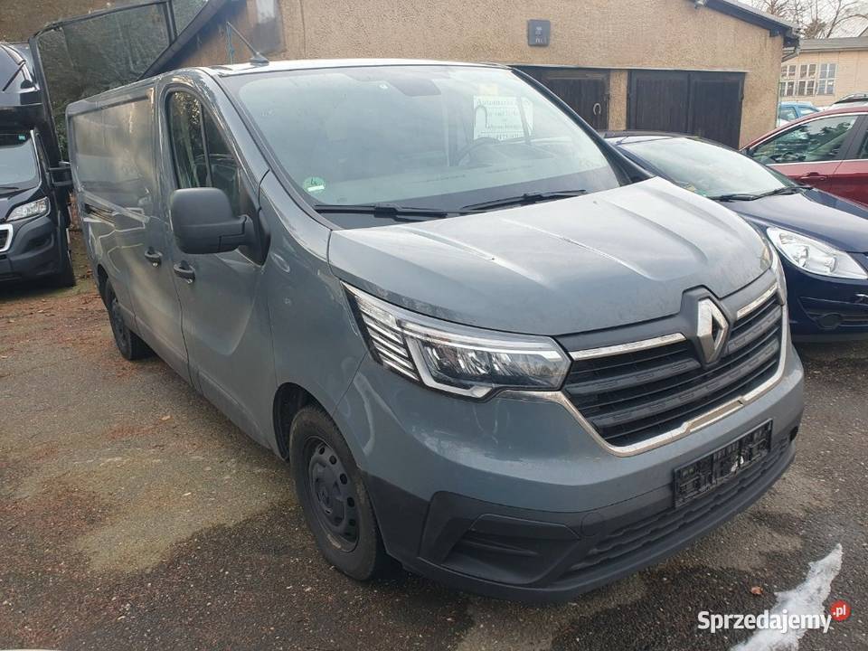 Renault Trafic Long 20 DCI manualna