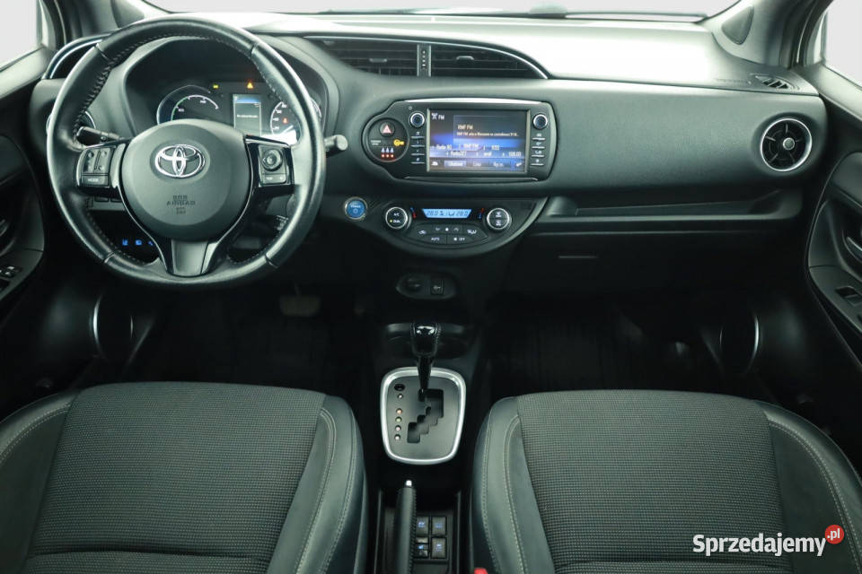 Toyota Yaris 15 Hybrid 74KM Piaseczno