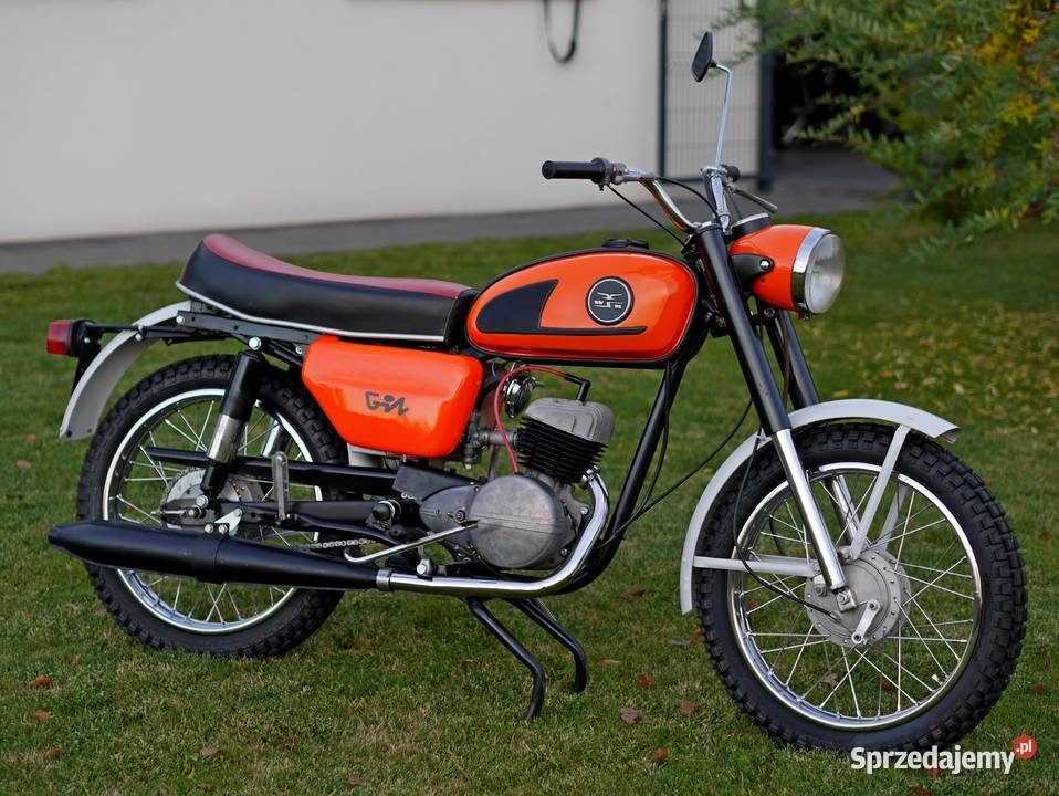 WSK 125 Gil w stanie Tychy