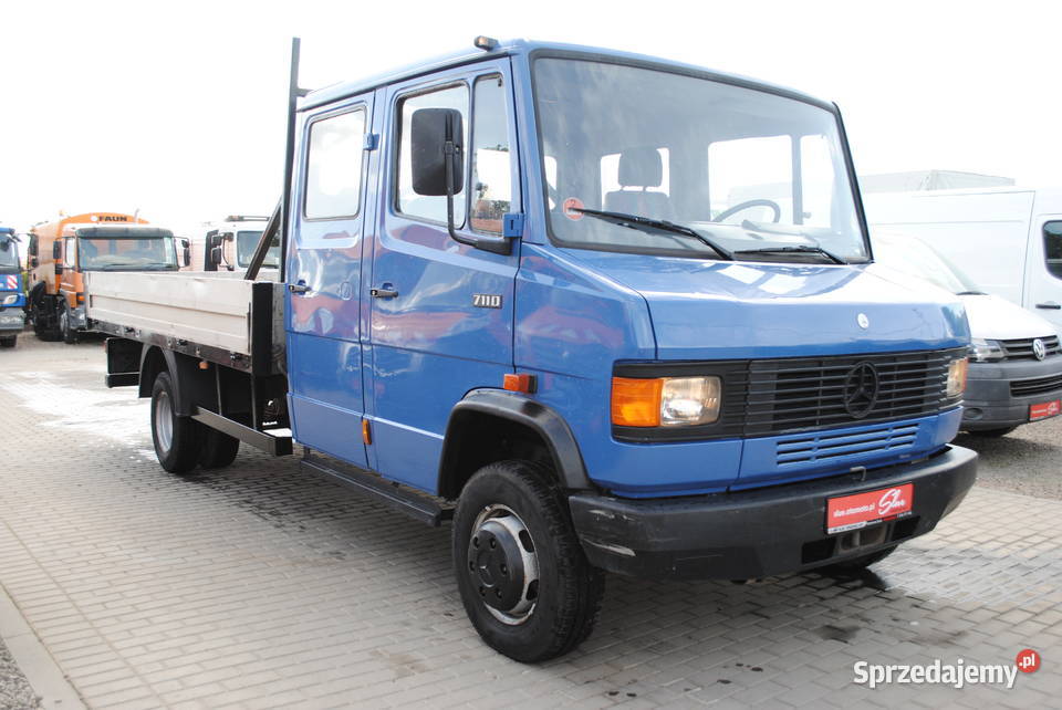 MercedesBenz 711D Doka Brygadówka 7 Osób manualna Sierakowice