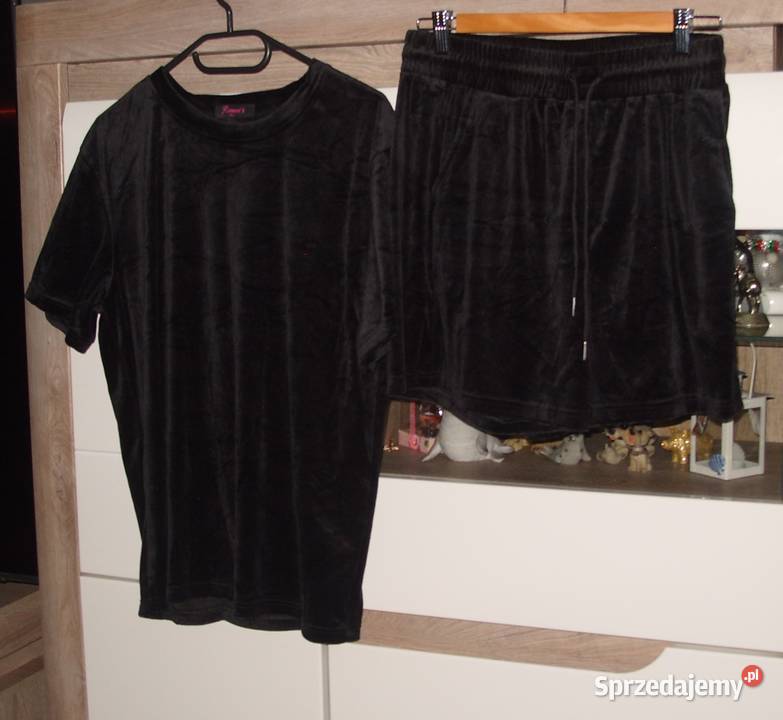 Świetny wygodny welurowy dres ROMEES r LXL Rawicz