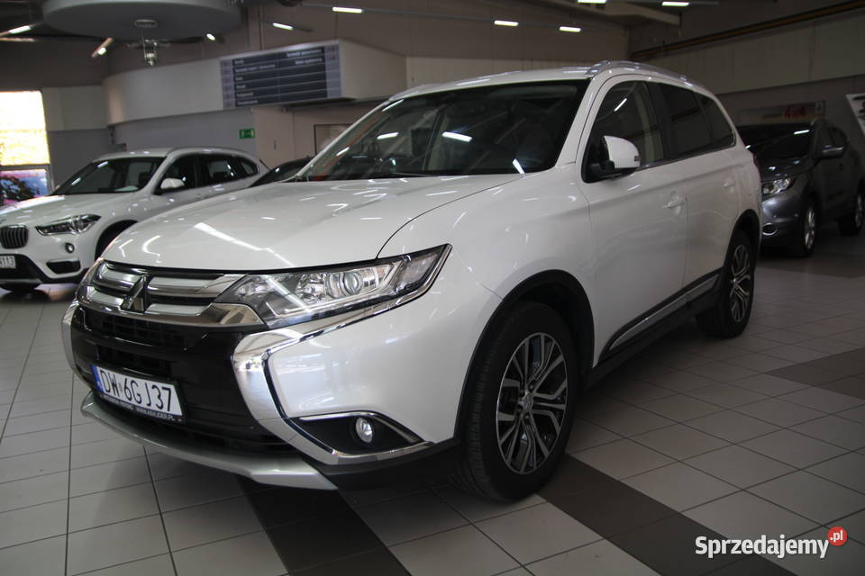Mitsubishi Outlander INTENSE 4WD Automat Salon poduszka powietrzna Smolec