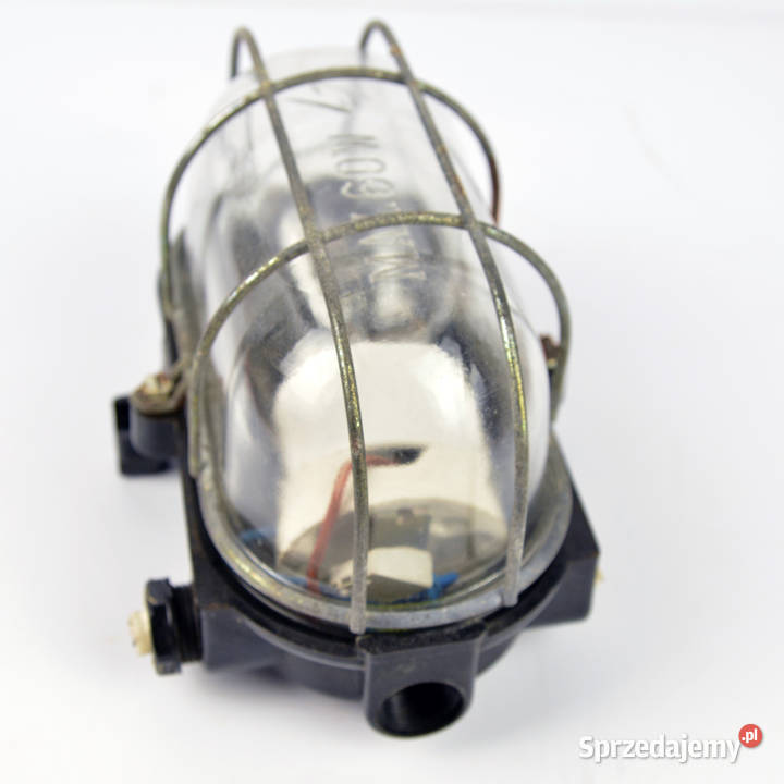 Kinkiet industrialny Fabryki Materiałów Warszawa