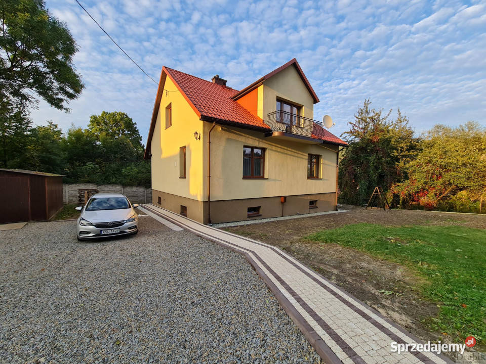 sprzedaży domu wolnostojącego 263m2 Sucha