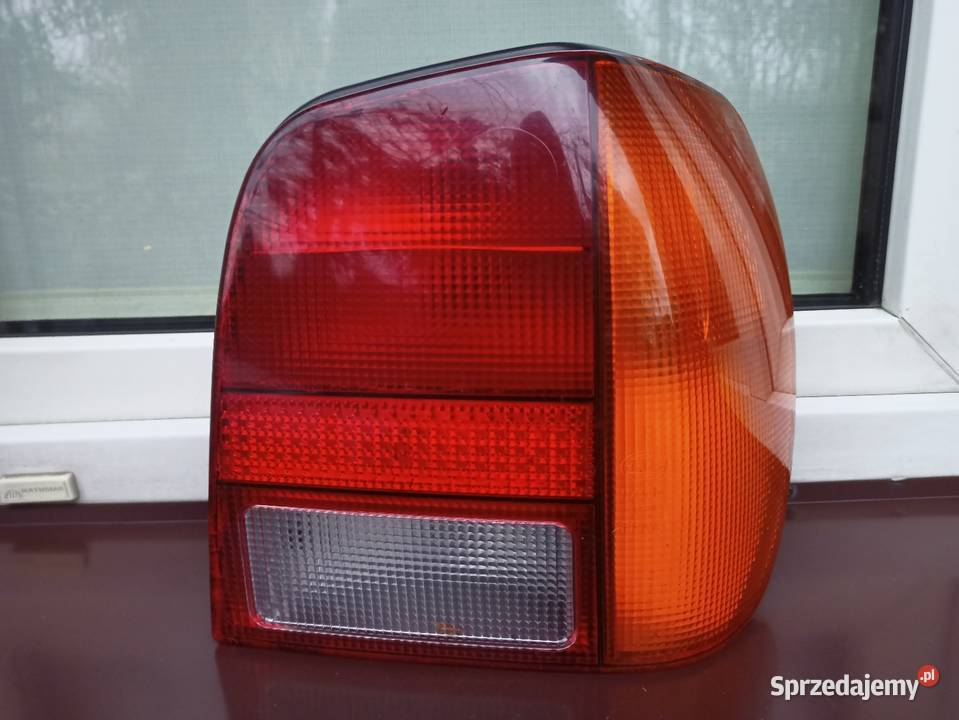 VW Polo III 6N lampa tył tylna prawa wkład Sieradz
