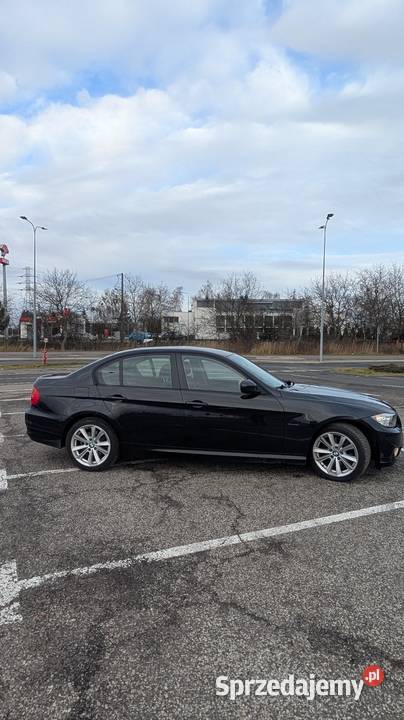 BMW E90 polift 2009 Automat 1995cm3 Warszawa