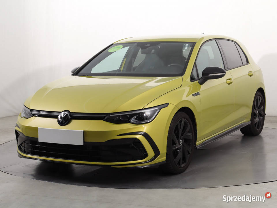 VW Golf 15 eTSI