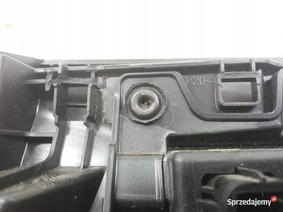 OSŁONA POD KIEROWNICĘ LEWA 689215254R Dacia