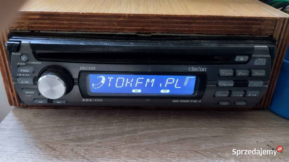 Clarion 4x50W radio samochodowe Radioodtwarzacze Łódź