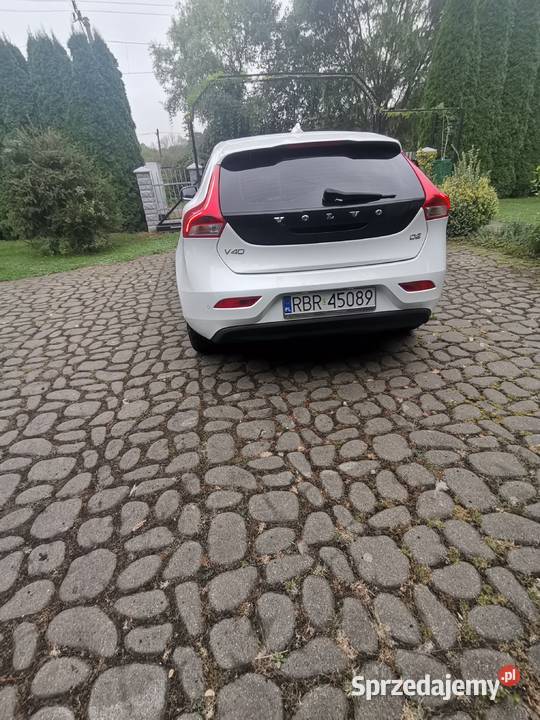 Volvo V40 D2 biały