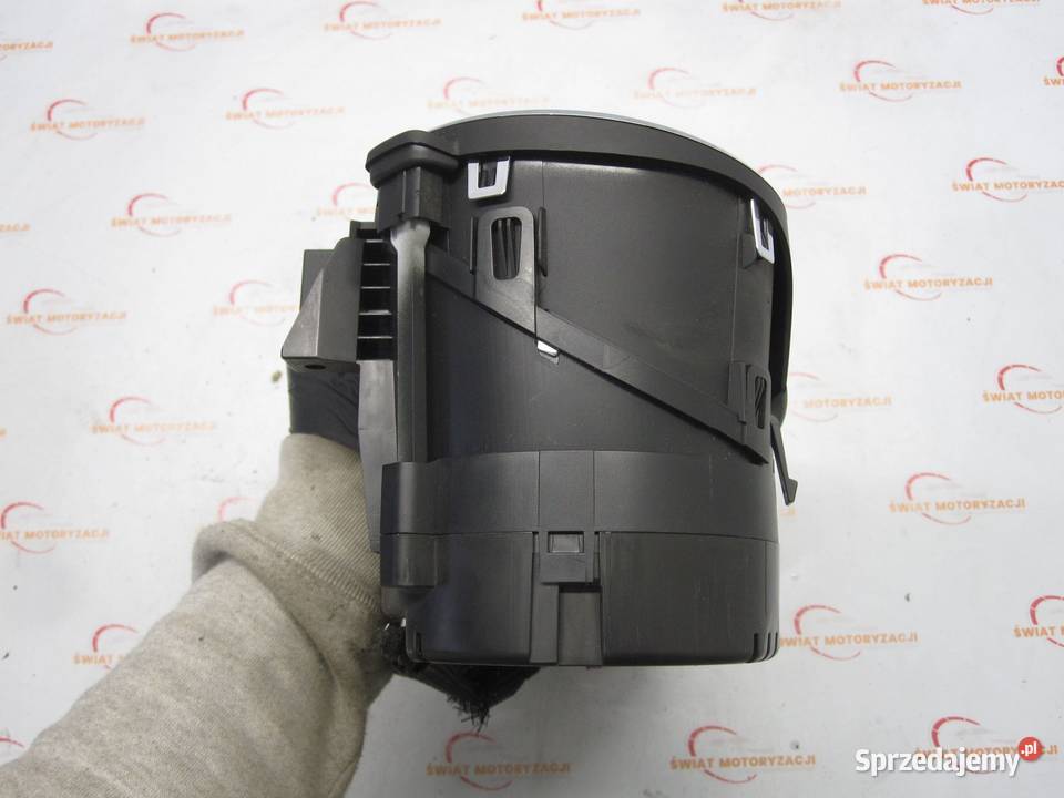 SKODA YETI 12r licznik zegary ANGLIK 5L0920900K Kielce sprzedam