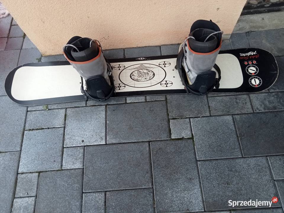 Deska snowboardowa z butami firmy Nideckers Nowy Sącz