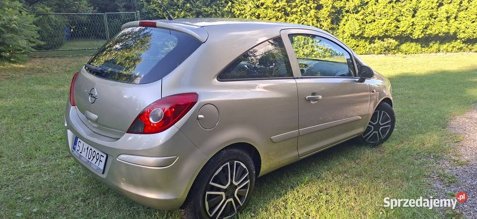 Opel Corsa 13 2007 250000km