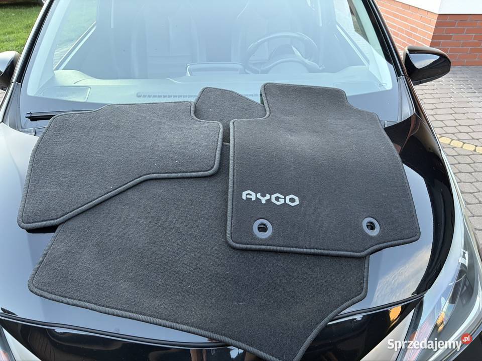 Toyota auto niski przebieg skóra wyposażenie isofix Aygo Zamość