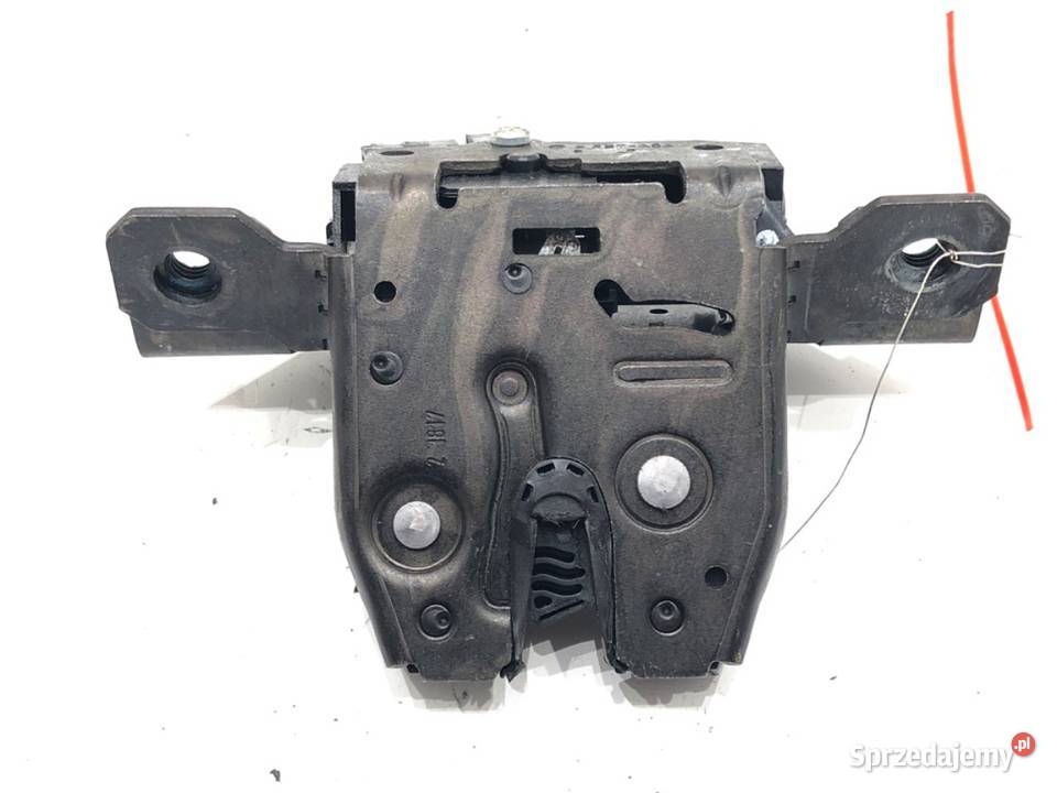 ZAMEK KLAPY TYŁ OPEL ASTRA K Kombi 13509599