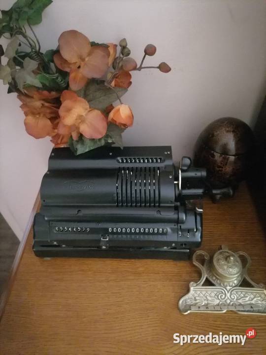 Stara maszyna do liczenia z lat 50 tych Kraków