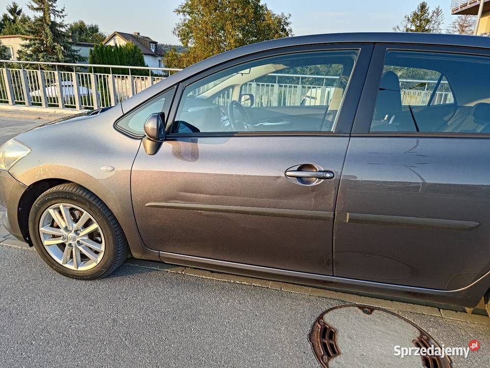 Toyota Auris E15 20 D4D 2009 świętokrzyskie