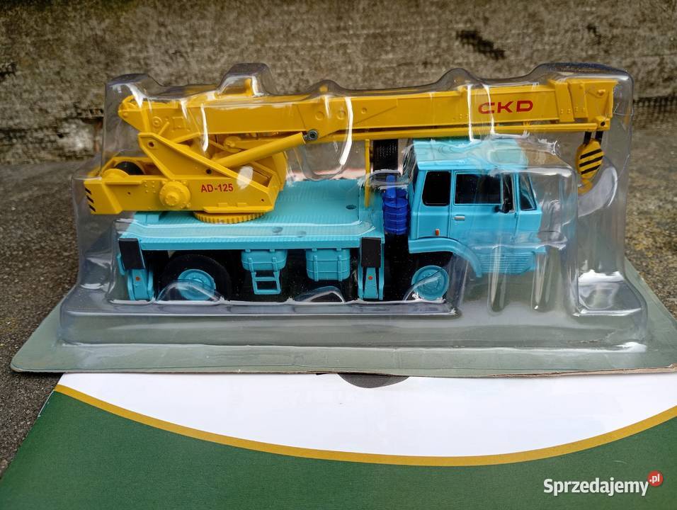 TATRA 813 4X4 AD 125 Kultowe ciężarówki auta PRL Warszawa