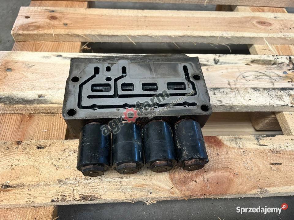 Zawór Case MX240 MX270 Skrzynia biegów Byków