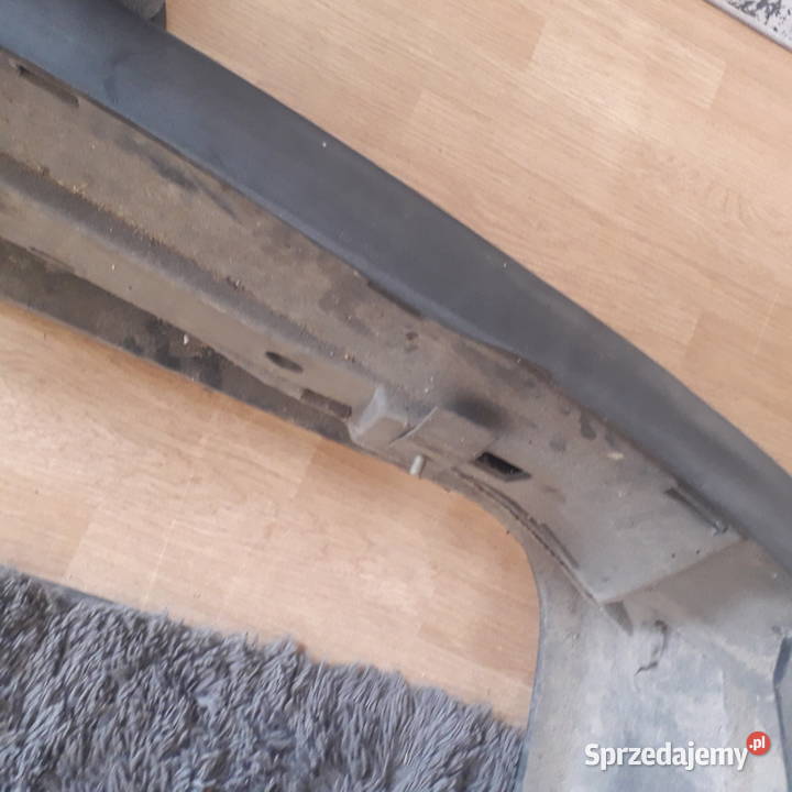 Zderzak tylny Opel Astra F Sedan Czarny Żabno