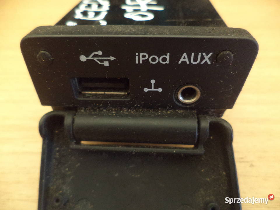 KIA CEED 2007 WEJSCIE WYJSCIE AUX IPOD GNIAZDO Turek