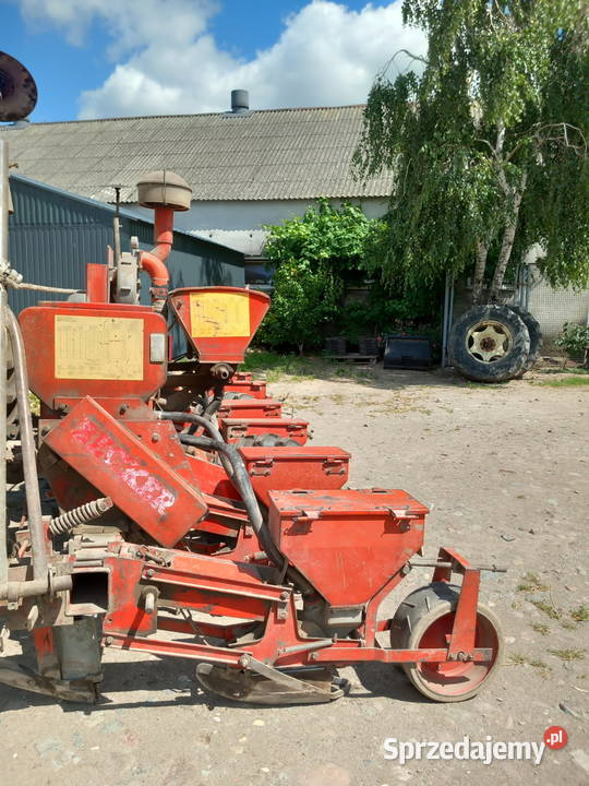 Siewnik do kukurydzy Becker nieuszkodzony sprzedam