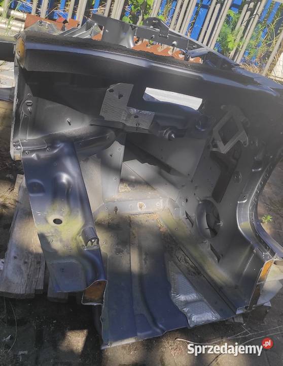 ĆWIARTKA FARTUCH MERCEDES W190 AMG GT Częstochowa sprzedam