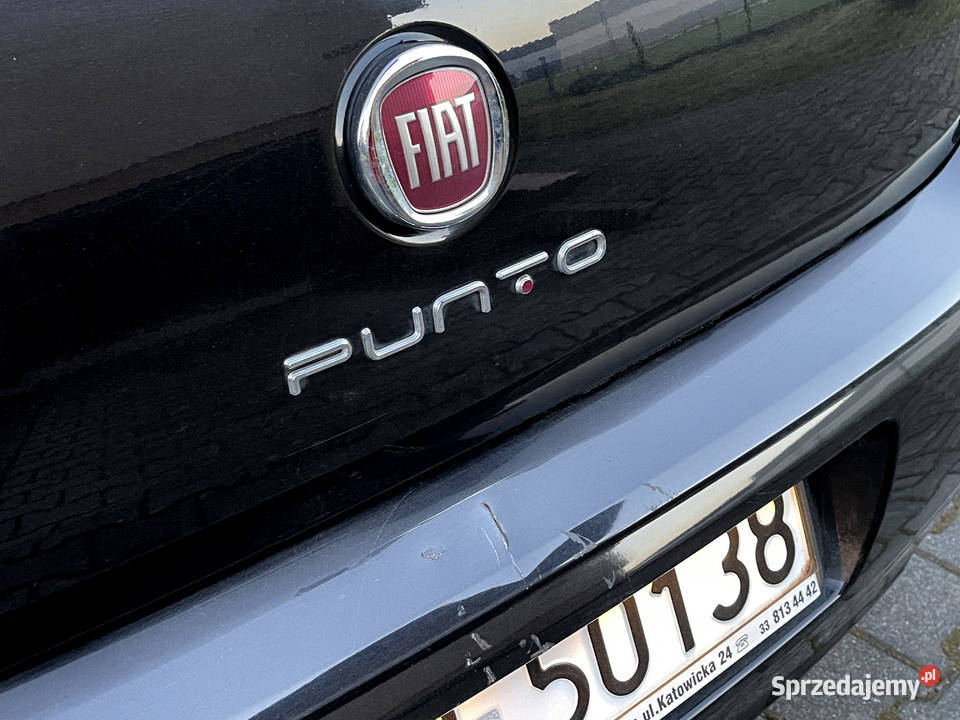 Samochód Fiat Punto 14 77 czarny mały przebieg radio Punto śląskie Bielsko-Biała