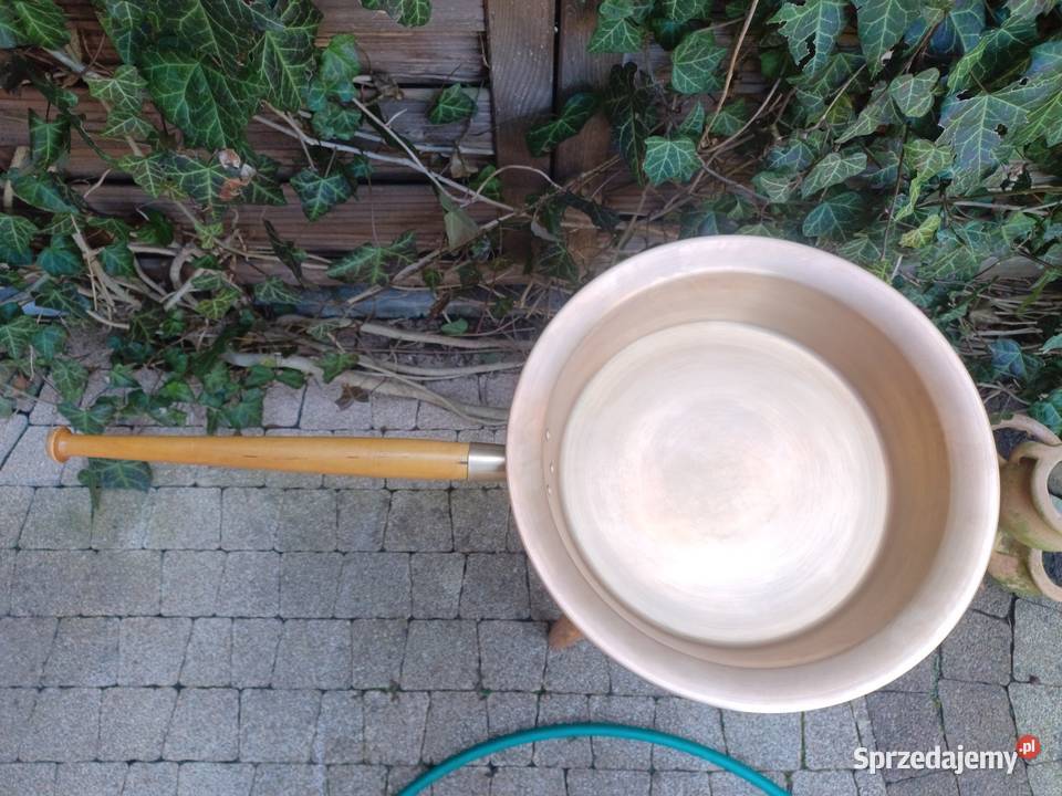 Duża mosiężna sygnowana patelnia Poznań